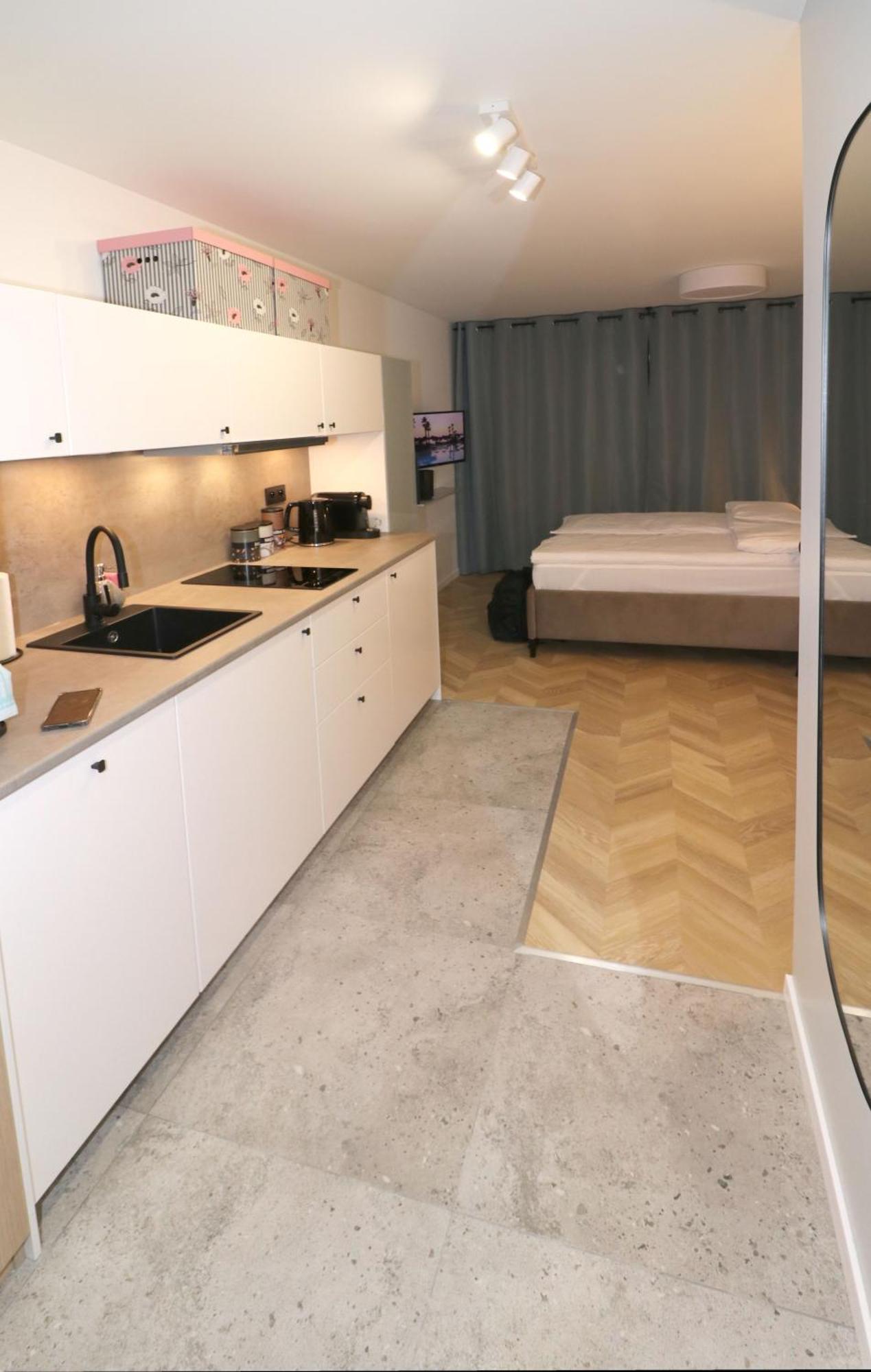 Falcon Apartment Center 4 Metro Swietokrzyska Варшава Экстерьер фото